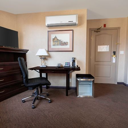 Ramada Limited Downtown Vancouver Exterior foto